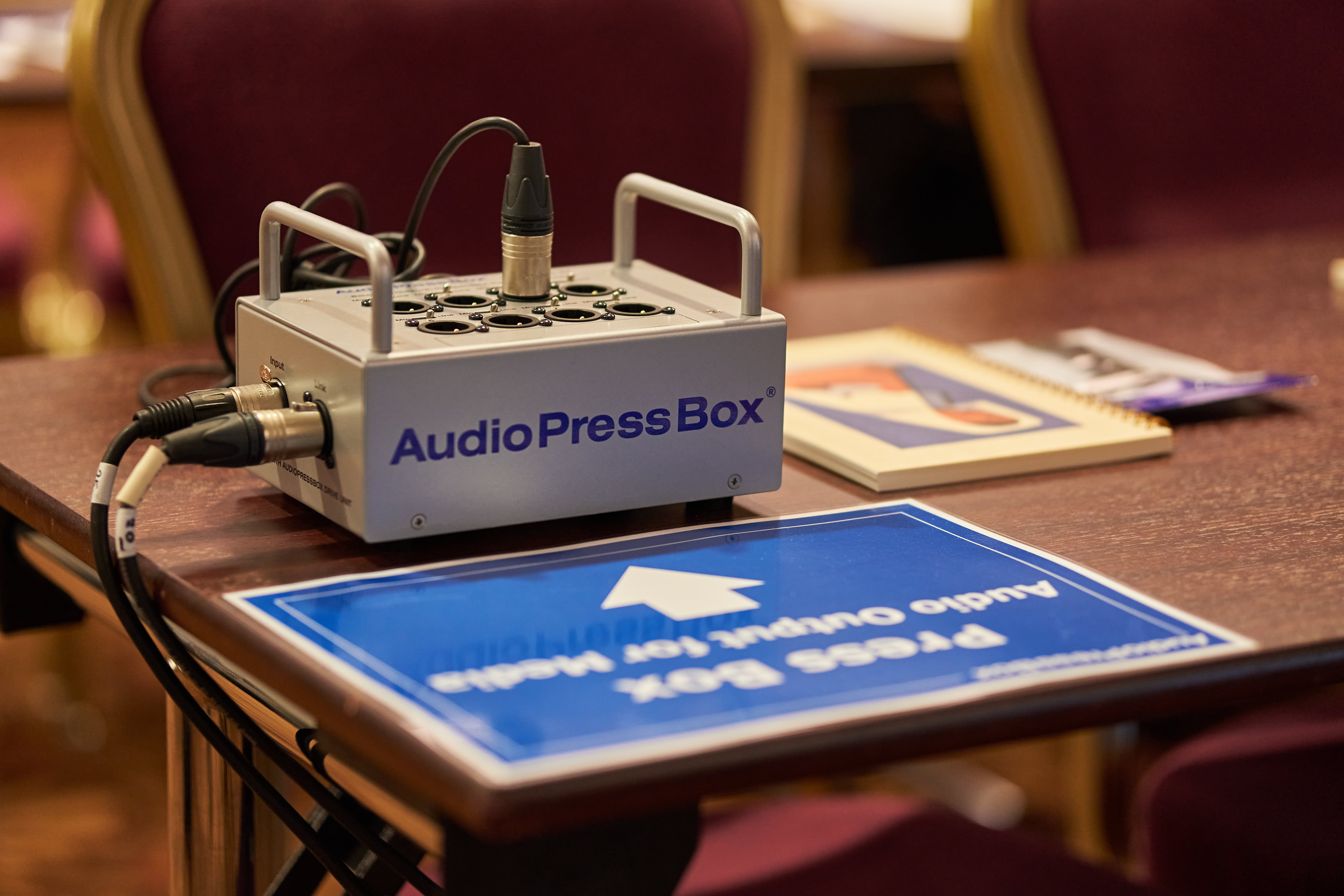AudioPressBox-press-conference