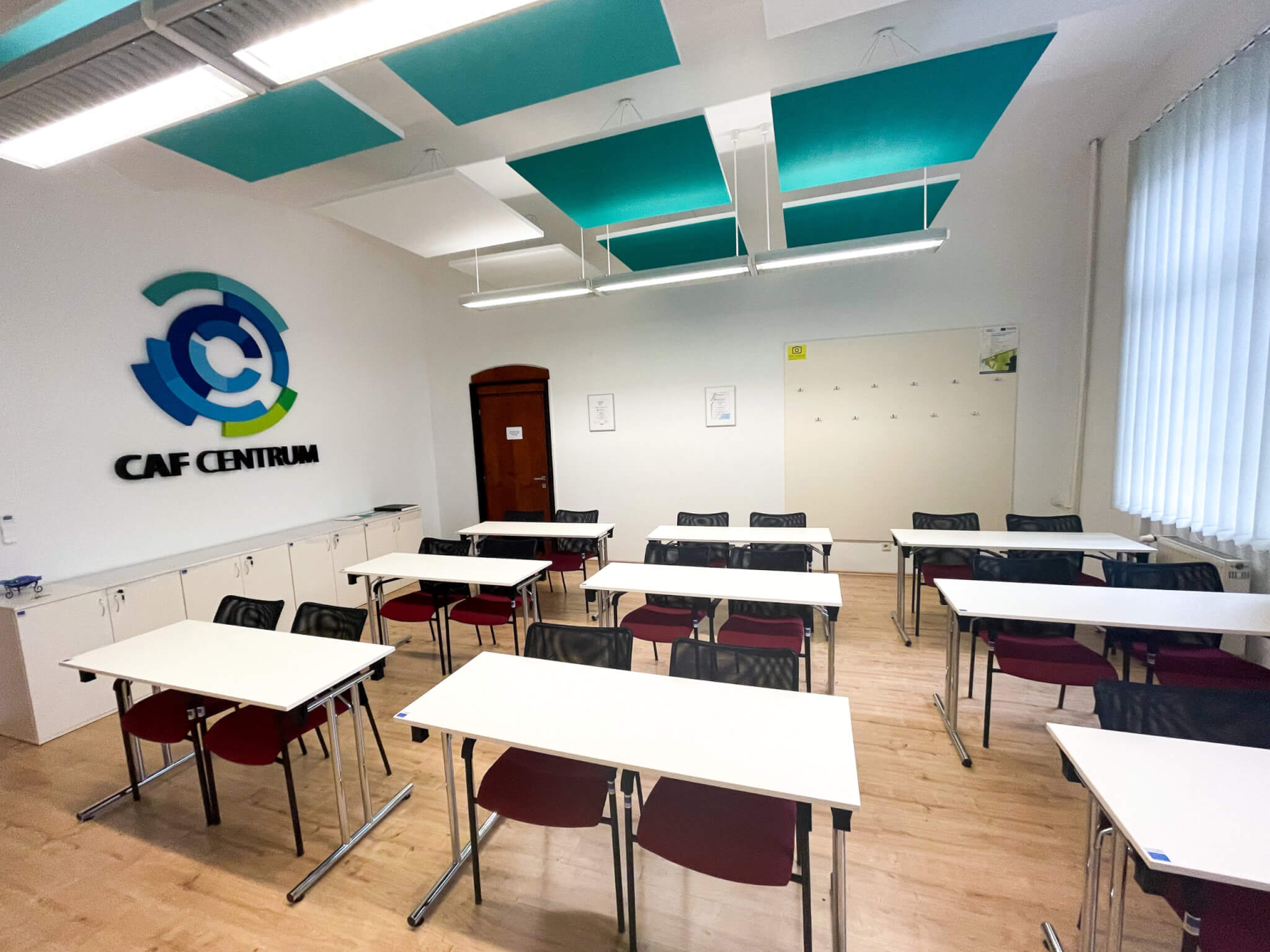 Podvesena-akustika-MediaTech