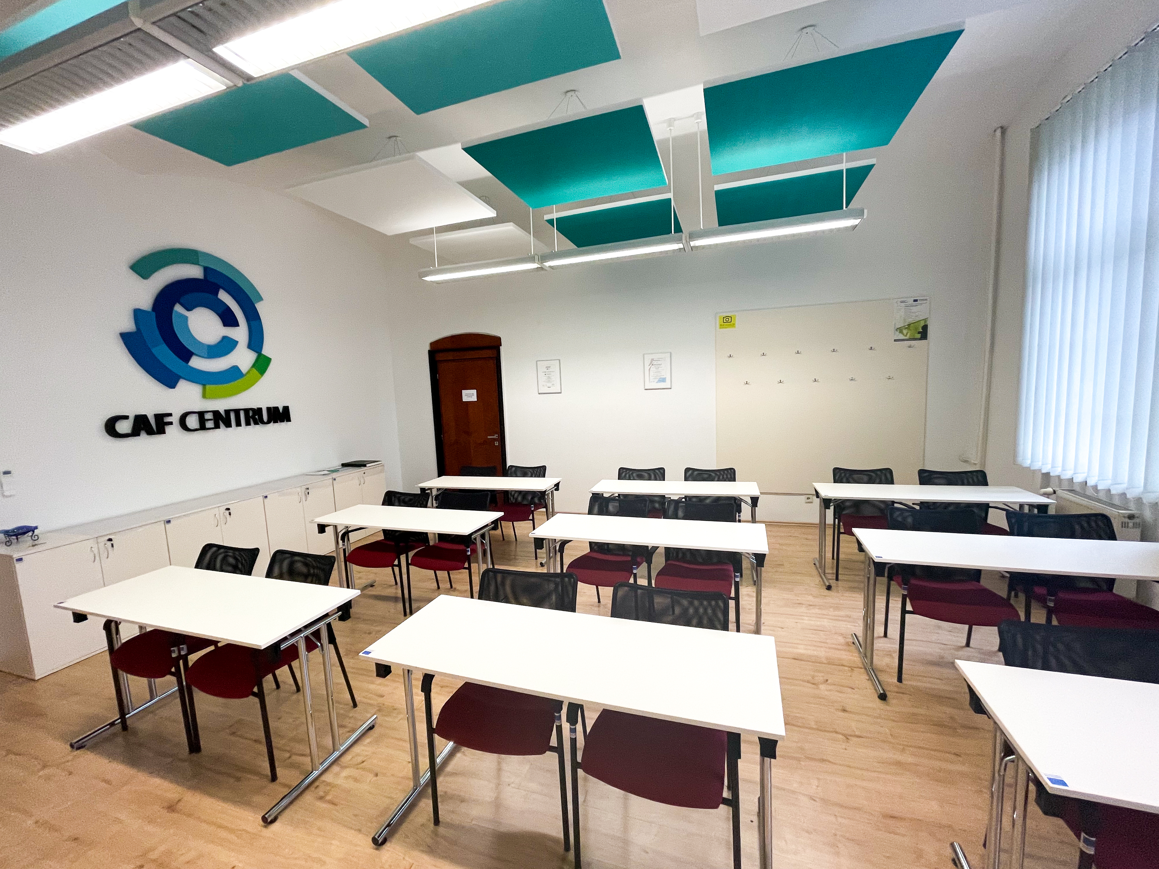 Podvesena-akustika-MediaTech